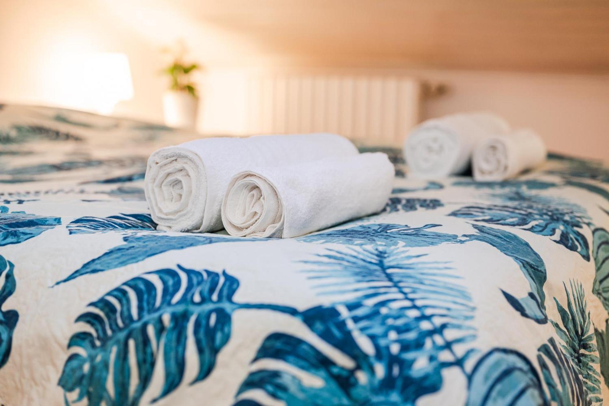 The White Jungle - San Babila Attic Apartment มิลาน ภายนอก รูปภาพ