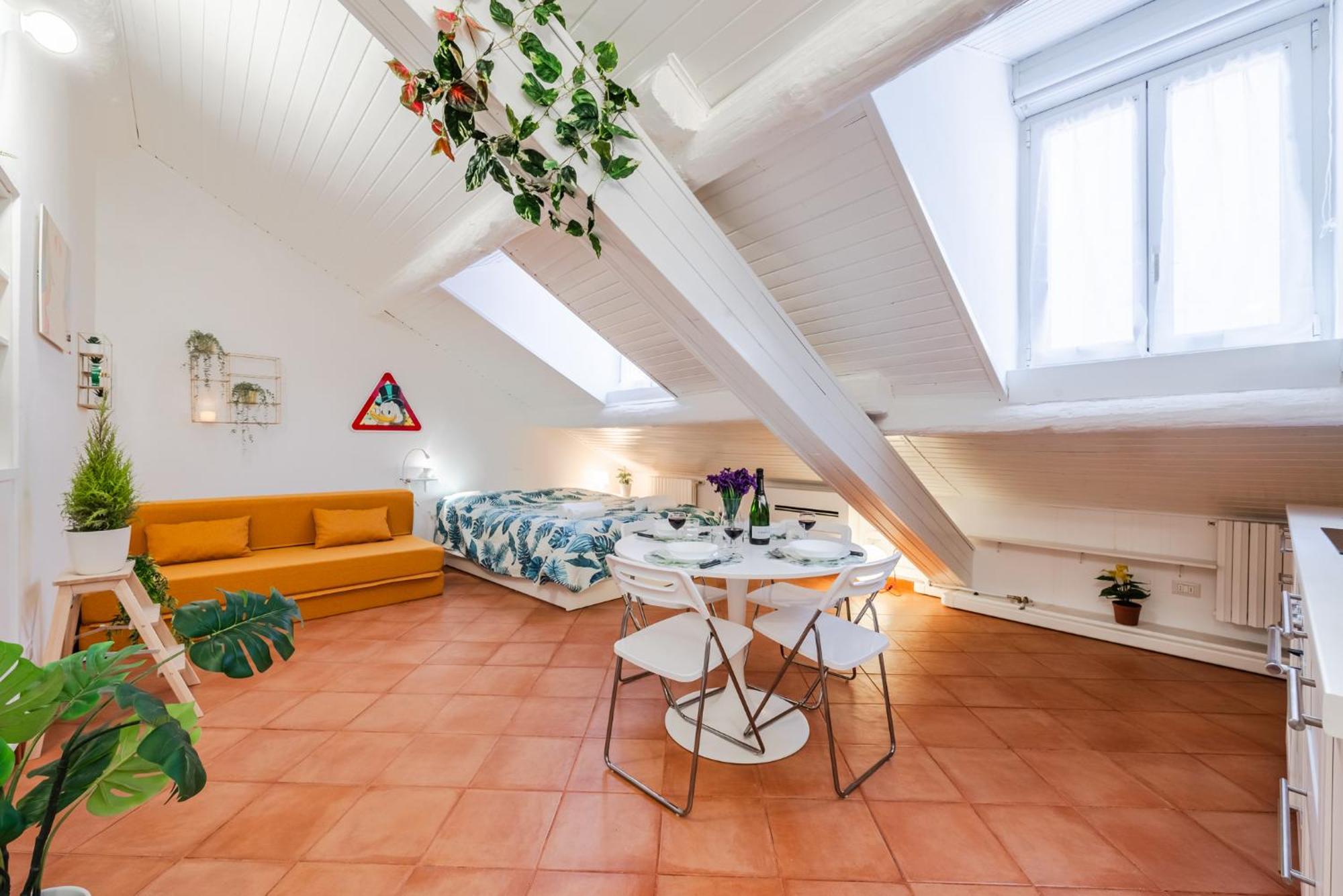 The White Jungle - San Babila Attic Apartment มิลาน ภายนอก รูปภาพ