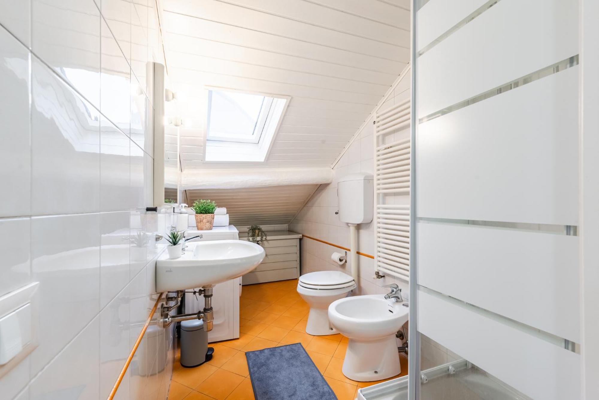 The White Jungle - San Babila Attic Apartment มิลาน ภายนอก รูปภาพ
